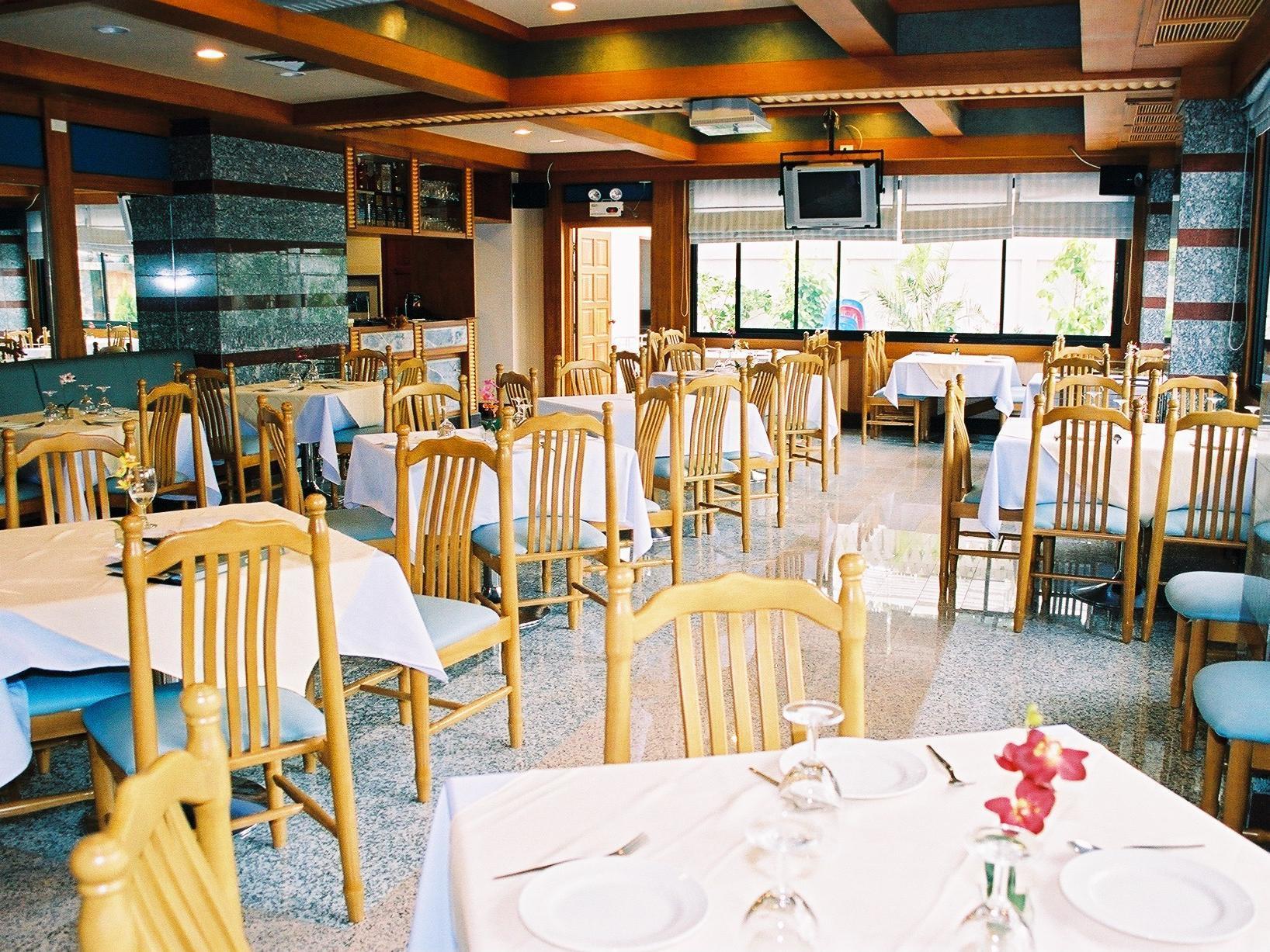 Raya Grand Hotel Nakhonratchasima Εξωτερικό φωτογραφία
