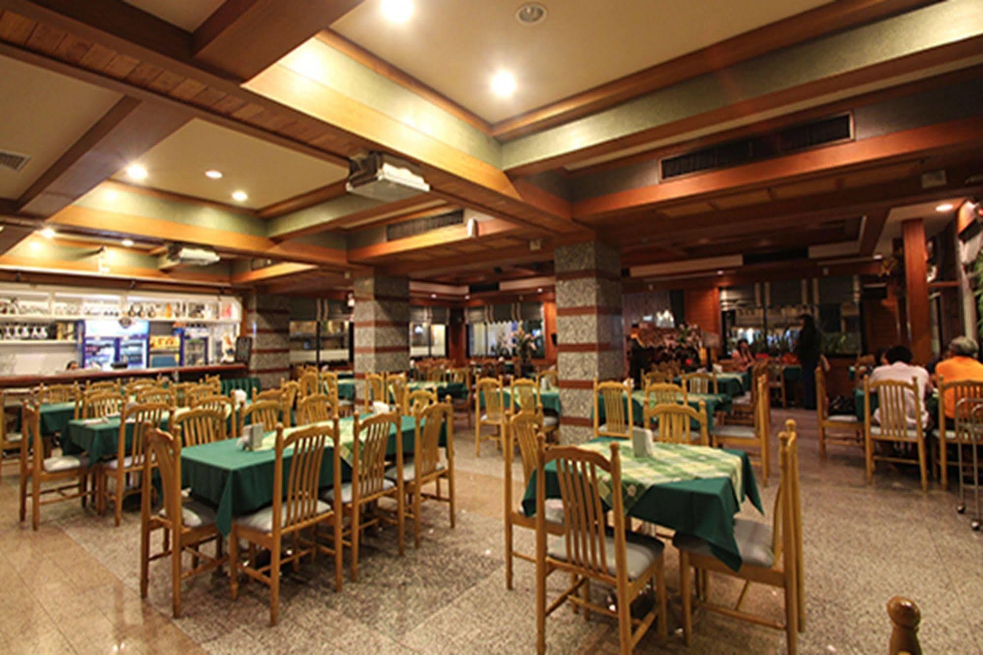 Raya Grand Hotel Nakhonratchasima Εξωτερικό φωτογραφία