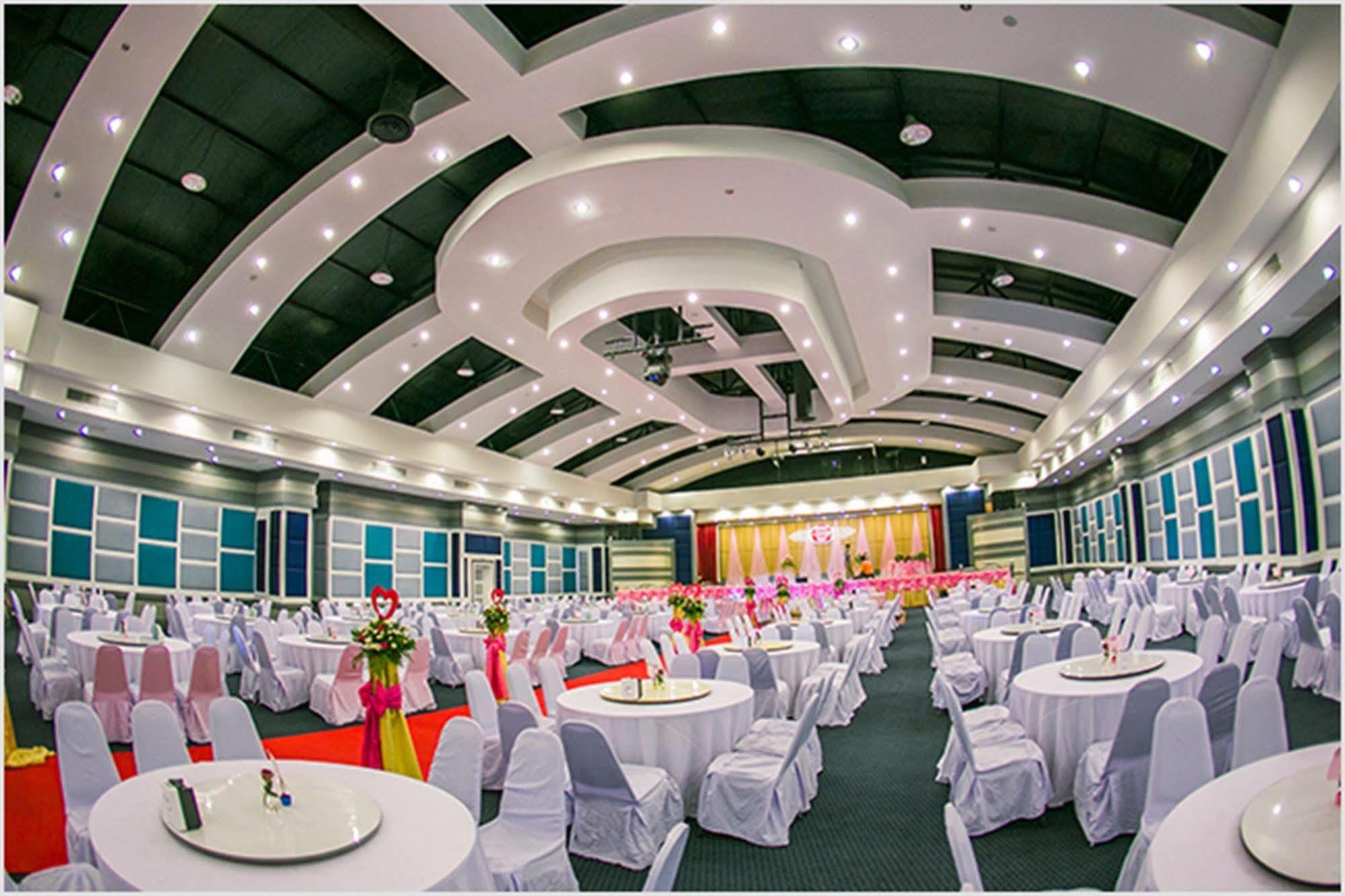 Raya Grand Hotel Nakhonratchasima Εξωτερικό φωτογραφία